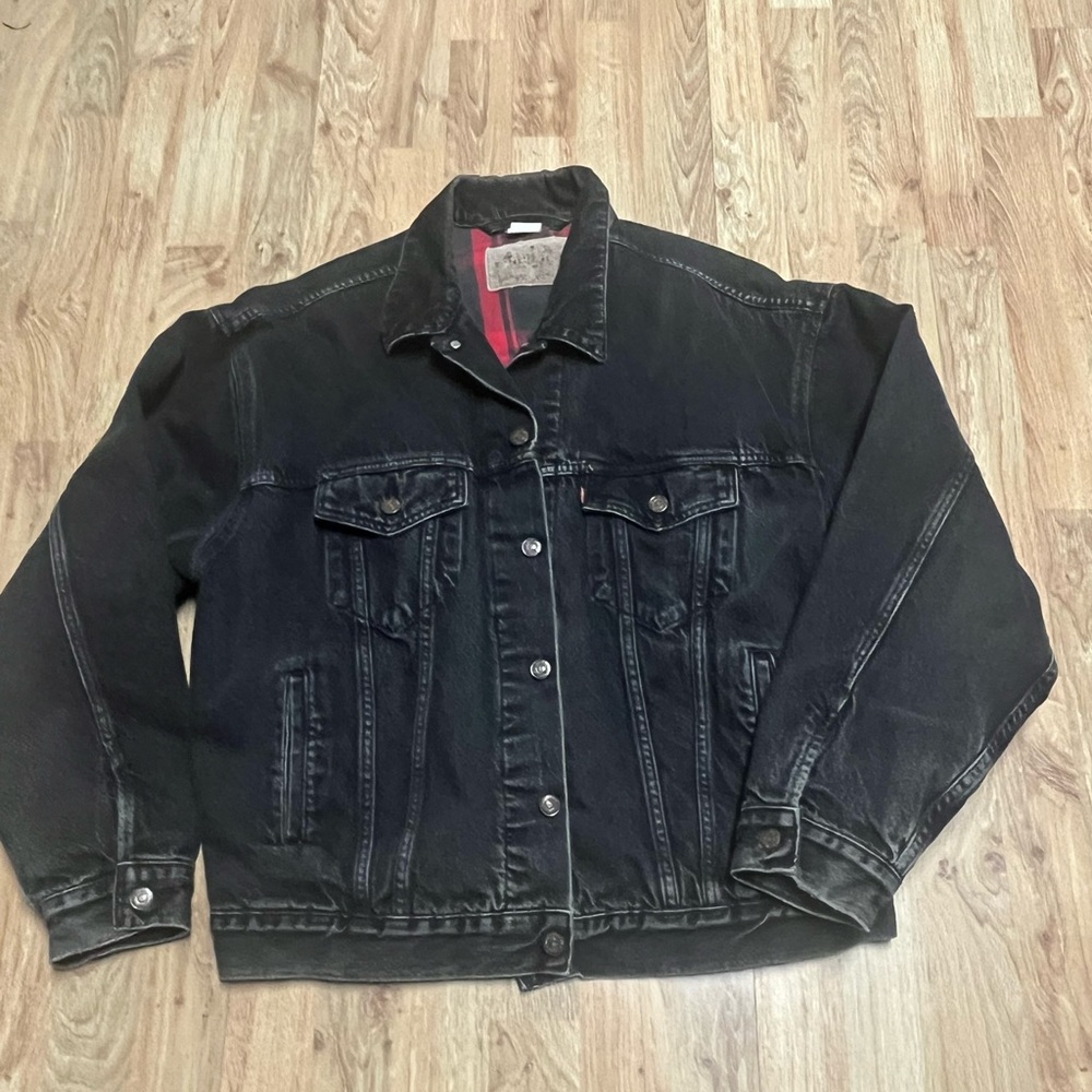 Vintage 90’s faded Levi Strauss red buffalo plaid black denim jacket Sz Large